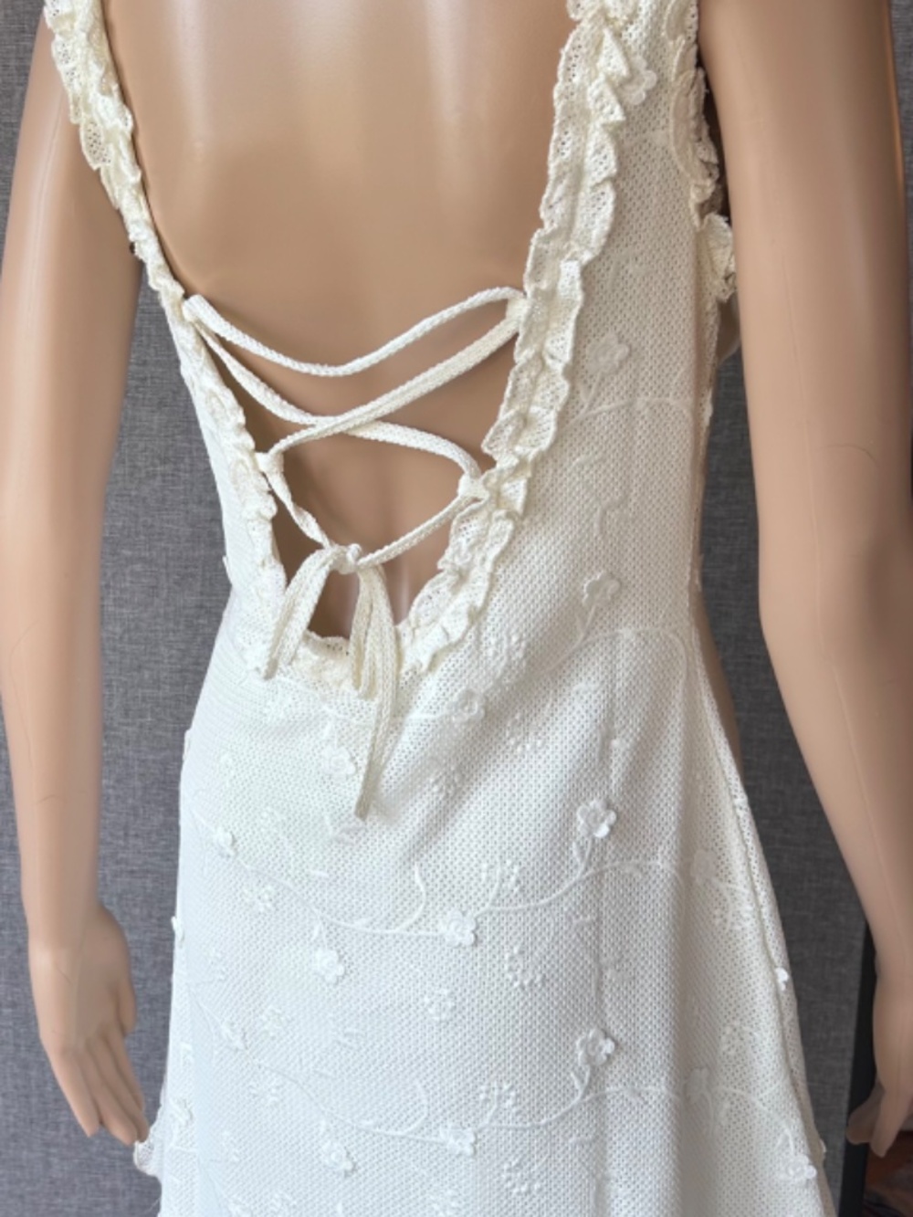 Luvalot Alina Dress by Luvalot. NWT New With Tags Luvalot. sz 6